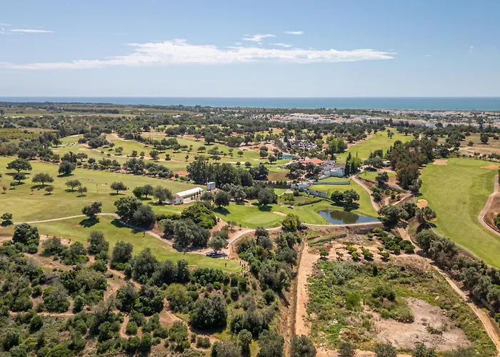 Varanda, Town Centre 公寓 *