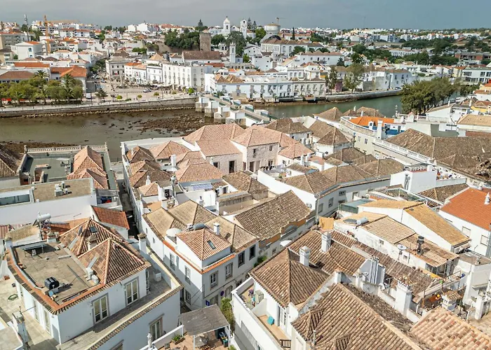 Varanda, Town Centre 塔维拉